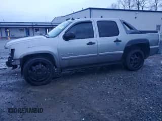 2009 Chevrolet Avalanche LS z VIN 3GNFK12039G195132, wystawiony jako Copart lot #81979454 z przebiegiem 180 623 mil mil oraz Szkoda całkowita • Salvage title. Historia ofert i sprzedaży dostępna na DreamBid. Obrazek 1.