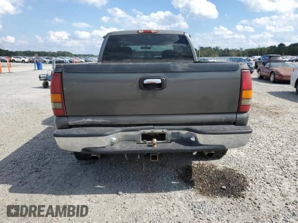 1999 Chevrolet Silverado 1500 LS z VIN 1GCEK19VXXE215029, wystawiony jako Copart lot #81454625 z przebiegiem Nie podano mil oraz Szkoda całkowita • Salvage title. Historia ofert i sprzedaży dostępna na DreamBid. Obrazek 6.