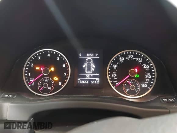 2017 Volkswagen Tiguan Wolfsburg Edition с VIN WVGSV7AX9HK028289, выставлен на аукционе IAAI как лот 42145796 с пробегом 132 684 миль миль и . История ставок и продаж доступна на DreamBid. Изображение 7.