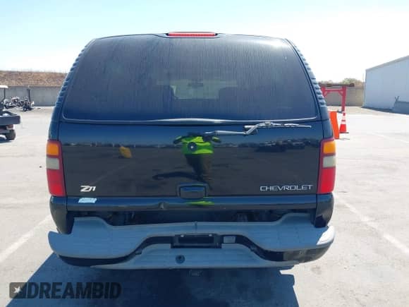 2002 Chevrolet Suburban LT с VIN 3GNFK16T32G251368, выставлен на аукционе IAAI как лот 42762060 с пробегом 366 159 миль миль и . История ставок и продаж доступна на DreamBid. Изображение 6.