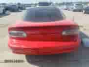 2002 Chevrolet Camaro Z28 z VIN 2G1FP22GX22118014, wystawiony jako Copart lot #60726064 z przebiegiem Nie podano mil oraz Szkoda całkowita • Salvage title. Historia ofert i sprzedaży dostępna na DreamBid. Obrazek 6.