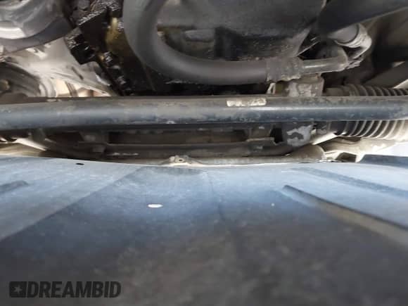 2004 BMW Z4 2.5i с VIN 4USBT33554LS52477, выставлен на аукционе IAAI как лот 41120153 с пробегом 125 585 миль миль и . История ставок и продаж доступна на DreamBid. Изображение 18.