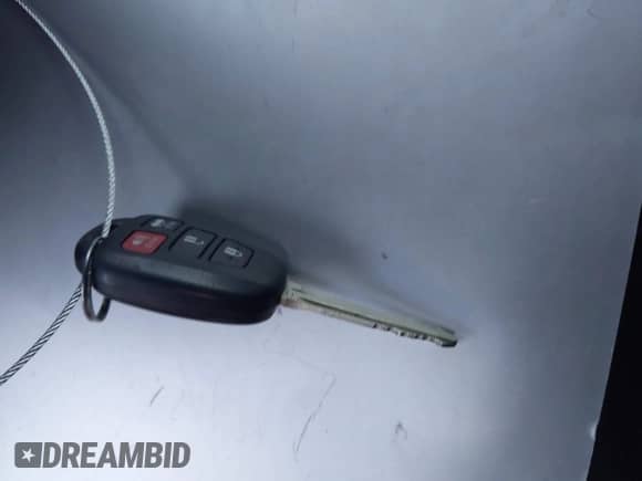 2019 Toyota Corolla L с VIN 5YFBURHE3KP866527, выставлен на аукционе IAAI как лот 43160376 с пробегом 51 387 миль миль и . История ставок и продаж доступна на DreamBid. Изображение 11.