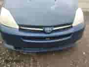 2005 Toyota Sienna XLE z VIN 5TDZA22C45S268447, wystawiony jako IAAI lot #42649973 z przebiegiem Nie podano mil oraz . Historia ofert i sprzedaży dostępna na DreamBid. Obrazek 6.