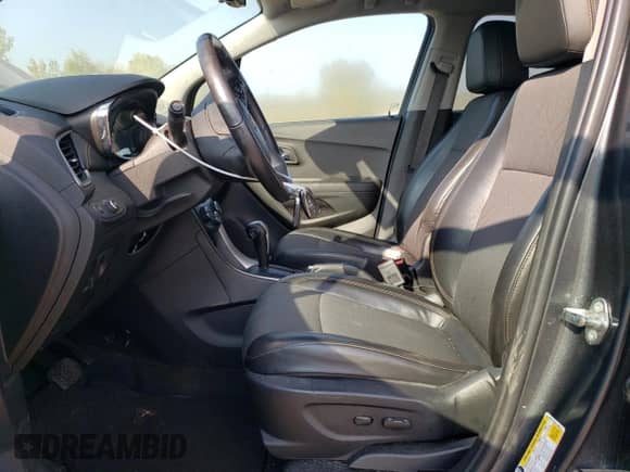 2017 Chevrolet Trax LT with VIN 3GNCJLSB1HL288417, listed as a Copart auction lot 81604595 with 93,536 mi miles and Clean title. Bid and sale history available at DreamBid. Image 7.