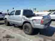 2015 Toyota Tacoma PreRunner z VIN 3TMJU4GN6FM191334, wystawiony jako Copart lot #85340115 z przebiegiem 298 895 mil mil oraz Szkoda całkowita • Salvage title. Historia ofert i sprzedaży dostępna na DreamBid. Obrazek 2.