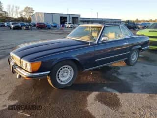 1972 Mercedes-Benz SL z VIN 10704412003184, wystawiony jako Copart lot #84678414 z przebiegiem 144 362 mil mil oraz Czysty tytuł • Clean title. Historia ofert i sprzedaży dostępna na DreamBid. Obrazek 1.