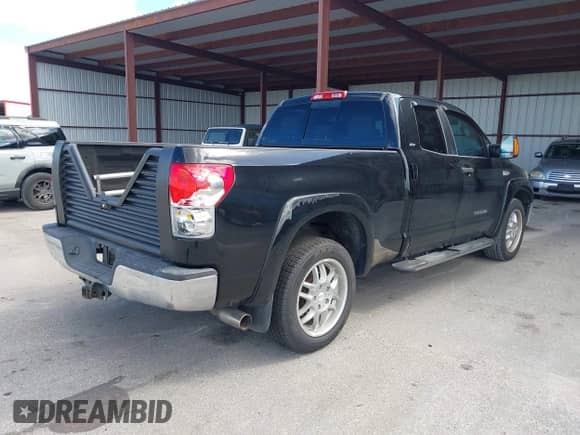 2007 Toyota Tundra SR5 с VIN 5TFRV54197X015039, выставлен на аукционе IAAI как лот 43473315 с пробегом 136 368 миль миль и . История ставок и продаж доступна на DreamBid. Изображение 4.