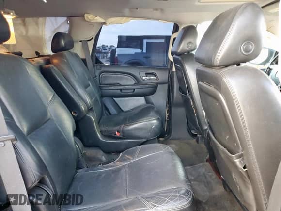 2008 Cadillac Escalade z VIN 1GYFK63838R199555, wystawiony jako Copart lot #70779115 z przebiegiem 220 787 mil mil oraz Szkoda całkowita • Salvage title. Historia ofert i sprzedaży dostępna na DreamBid. Obrazek 11.