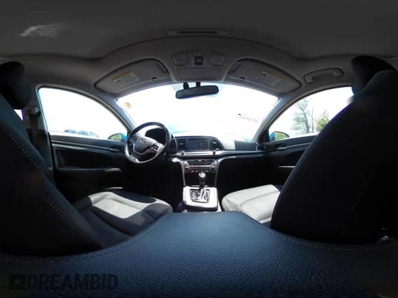 2017 Hyundai Elantra SE z VIN KMHD84LF9HU262990, wystawiony jako IAAI lot #42743592 z przebiegiem 201 194 mil mil oraz . Historia ofert i sprzedaży dostępna na DreamBid. Obrazek 18.