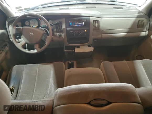 2005 Dodge 1500 SLT z VIN 1D7HU18D35S240519, wystawiony jako Copart lot #84366215 z przebiegiem 176 905 mil mil oraz Szkoda całkowita • Salvage title. Historia ofert i sprzedaży dostępna na DreamBid. Obrazek 8.