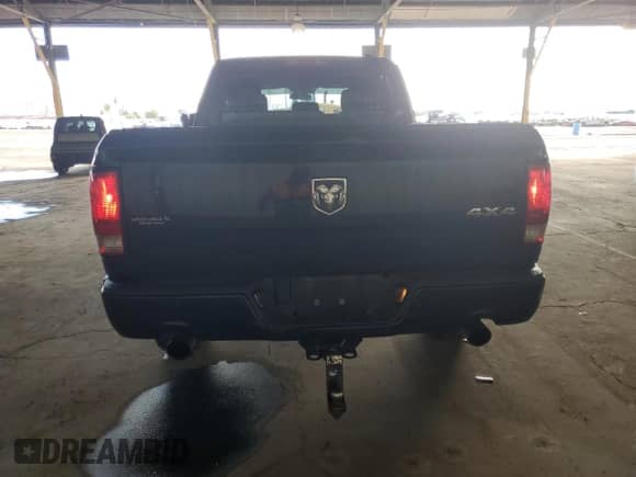 2012 Ram 1500 Express z VIN 1C6RD7FTXCS237925, wystawiony jako Copart lot #82329875 z przebiegiem 136 071 mil mil oraz Szkoda całkowita • Salvage title. Historia ofert i sprzedaży dostępna na DreamBid. Obrazek 6.