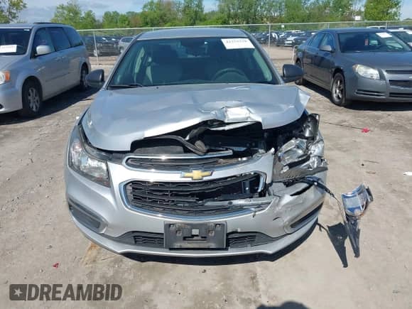 2015 Chevrolet Cruze LS with VIN 1G1PB5SH9F7118761, listed as a IAAI auction lot 42252338 with 107,981 mi miles and . Bid and sale history available at DreamBid. Image 12.