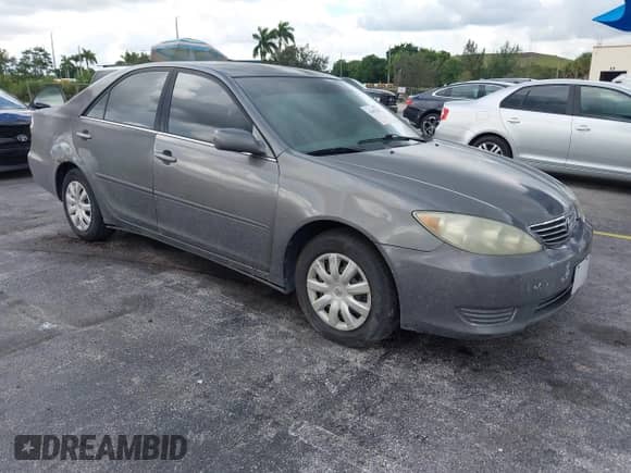2005 Toyota Camry LE с VIN 4T1BE32K25U569423, выставлен на аукционе IAAI как лот 43407814 с пробегом 175 595 миль миль и . История ставок и продаж доступна на DreamBid. Изображение 1.