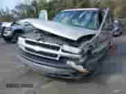 2004 Chevrolet Suburban LS z VIN 1GNFK16Z24J212700, wystawiony jako IAAI lot #41732568 z przebiegiem Nie podano mil oraz . Historia ofert i sprzedaży dostępna na DreamBid. Obrazek 2.