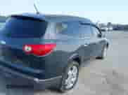 2009 Chevrolet Traverse LTZ z VIN 1GNER33D89S102490, wystawiony jako IAAI lot #42352412 z przebiegiem 56 763 mil mil oraz . Historia ofert i sprzedaży dostępna na DreamBid. Obrazek 4.