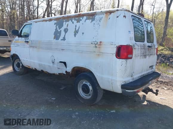 2000 Dodge Cargo with VIN 2B7KB31Z6YK175509, listed as a IAAI auction lot 42104336 with 159,900 mi miles and . Bid and sale history available at DreamBid. Image 3.