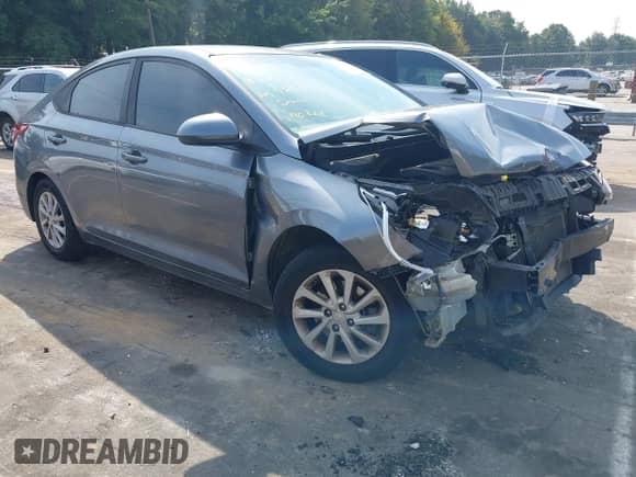 2018 Hyundai Accent SE z VIN 3KPC24A33JE024857, wystawiony jako IAAI lot #43279253 z przebiegiem 131 782 mil mil oraz . Historia ofert i sprzedaży dostępna na DreamBid. Obrazek 1.