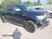 2008 Toyota Tundra Limited z VIN 5TBDV58118S501543, wystawiony jako IAAI lot #43306341 z przebiegiem 167 364 mil mil oraz . Historia ofert i sprzedaży dostępna na DreamBid. Obrazek 1.