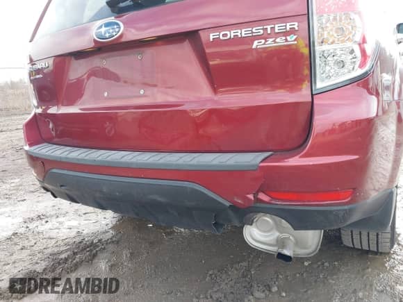 2013 Subaru Forester X Limited with VIN JF2SHAEC8DH416879, listed as a IAAI auction lot 41172171 with 111,123 mi miles and . Bid and sale history available at DreamBid. Image 6.