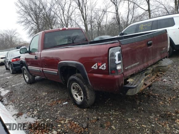 2000 Chevrolet Silverado 2500 z VIN 1GCGK24U1YE265476, wystawiony jako Copart lot #85861104 z przebiegiem 235 862 mil mil oraz Czysty tytuł • Clean title. Historia ofert i sprzedaży dostępna na DreamBid. Obrazek 2.