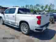 2021 Chevrolet Silverado 1500 High Country с VIN 1GCUYHEL5MZ241422, выставлен на аукционе IAAI как лот 43088986 с пробегом 105 138 миль миль и . История ставок и продаж доступна на DreamBid. Изображение 3.