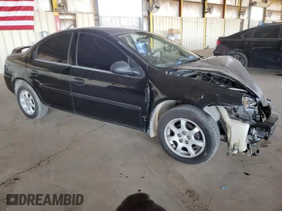 2004 Dodge Neon SXT z VIN 1B3ES56C54D560353, wystawiony jako Copart lot #49694415 z przebiegiem 144 730 mil mil oraz Szkoda całkowita • Salvage title. Historia ofert i sprzedaży dostępna na DreamBid. Obrazek 4.