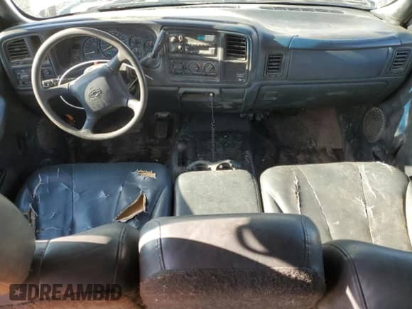 2001 Chevrolet Silverado 2500 z VIN 1GCGK29U61Z200260, wystawiony jako Copart lot #79741324 z przebiegiem 217 069 mil mil oraz Szkoda całkowita • Salvage title. Historia ofert i sprzedaży dostępna na DreamBid. Obrazek 8.