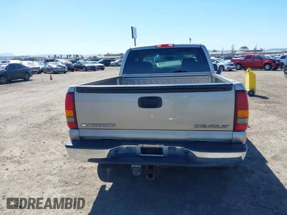 2002 Chevrolet Silverado 1500 LS with VIN 2GCEC19TX21415253, listed as a IAAI auction lot 41788212 with 146,312 mi miles and . Bid and sale history available at DreamBid. Image 17.