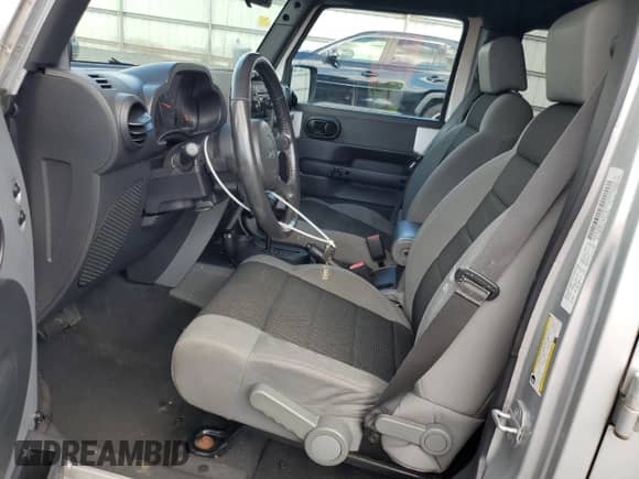 2007 Jeep Wrangler Unlimited X с VIN 1J8GA39157L198004, выставлен на аукционе Copart как лот 81825475 с пробегом 128 673 миль миль и Списание • Salvage title. История ставок и продаж доступна на DreamBid. Изображение 7.