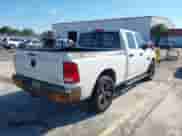 2019 Ram 1500 Tradesman z VIN 1C6RR6FGXKS555623, wystawiony jako IAAI lot #43311577 z przebiegiem 211 644 mil mil oraz . Historia ofert i sprzedaży dostępna na DreamBid. Obrazek 4.