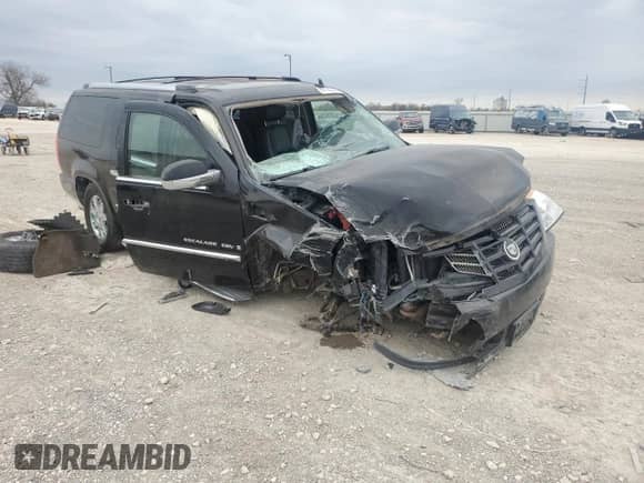 2009 Cadillac Escalade with VIN 1GYFC56219R110937, listed as a Copart auction lot 47145855 with 160,408 mi miles and Salvage title. Bid and sale history available at DreamBid. Image 4.