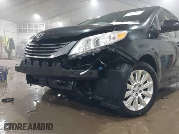 2014 Toyota Sienna Limited с VIN 5TDDK3DC7ES072058, выставлен на аукционе IAAI как лот 41548332 с пробегом 153 742 миль миль и . История ставок и продаж доступна на DreamBid. Изображение 6.
