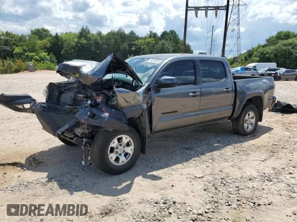 2016 Toyota Tacoma SR z VIN 3TMCZ5AN0GM041696, wystawiony jako Copart lot #66161505 z przebiegiem 125 837 mil mil oraz Szkoda całkowita • Salvage title. Historia ofert i sprzedaży dostępna na DreamBid. Obrazek 1.