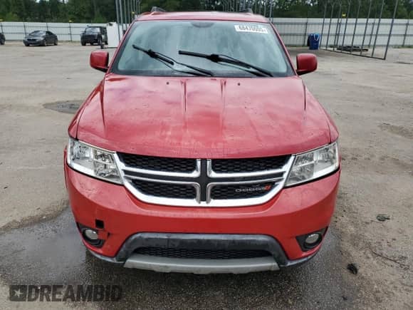 2015 Dodge Journey SXT with VIN 3C4PDCBB0FT535733, listed as a Copart auction lot 68470005 with 152,934 mi miles and Salvage title. Bid and sale history available at DreamBid. Image 5.