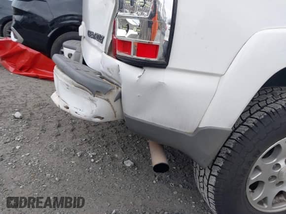 2004 Chevrolet Tahoe LS с VIN 1GNEK13ZX4R308382, выставлен на аукционе IAAI как лот 41901448 с пробегом 205 922 миль миль и . История ставок и продаж доступна на DreamBid. Изображение 6.