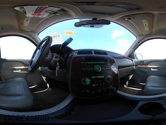 2010 Chevrolet Suburban LT z VIN 1GNUCJE01AR142336, wystawiony jako IAAI lot #42569262 z przebiegiem 298 479 mil mil oraz . Historia ofert i sprzedaży dostępna na DreamBid. Obrazek 18.