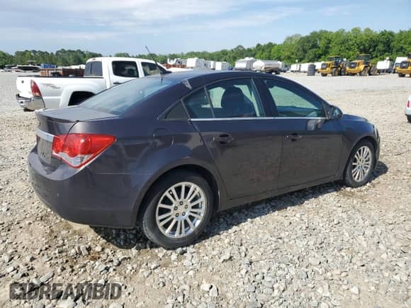 2014 Chevrolet Cruze ECO с VIN 1G1PJ5SB1E7308499, выставлен на аукционе Copart как лот 55404865 с пробегом 171 917 миль миль и Списание • Salvage title. История ставок и продаж доступна на DreamBid. Изображение 3.