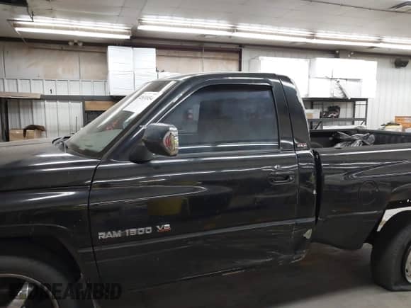 1996 Dodge 1500 с VIN 1B7HC16Y4TS712114, выставлен на аукционе IAAI как лот 42631054 с пробегом 239 178 миль миль и . История ставок и продаж доступна на DreamBid. Изображение 14.