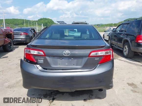 2014 Toyota Camry L z VIN 4T1BF1FK7EU463805, wystawiony jako IAAI lot #42275887 z przebiegiem 91 725 mil mil oraz . Historia ofert i sprzedaży dostępna na DreamBid. Obrazek 16.