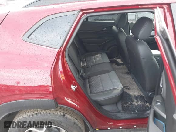 2025 Chevrolet Trax LT с VIN KL77LHEPXSC151694, выставлен на аукционе IAAI как лот 43275553 с пробегом 8 116 миль миль и . История ставок и продаж доступна на DreamBid. Изображение 8.