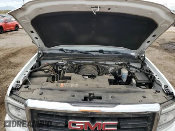 2018 GMC Sierra 1500 z VIN 1GTR1LEC1JZ345348, wystawiony jako Copart lot #70581515 z przebiegiem 139 184 mil mil oraz Szkoda całkowita • Salvage title. Historia ofert i sprzedaży dostępna na DreamBid. Obrazek 11.