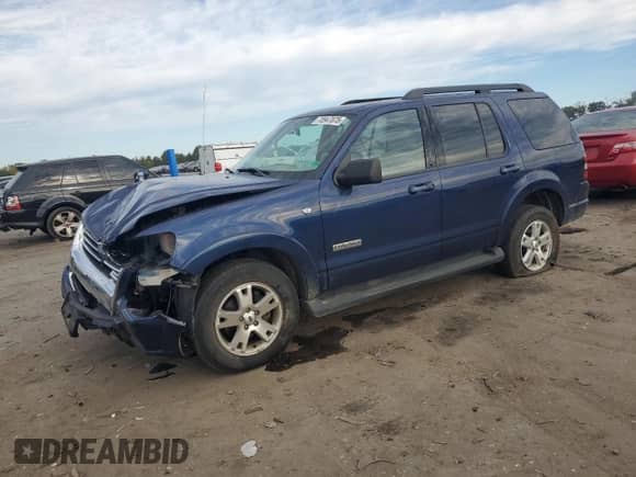 2007 Ford Explorer XLT z VIN 1FMEU73887UB24732, wystawiony jako Copart lot #70947875 z przebiegiem 116 318 mil mil oraz Szkoda całkowita • Salvage title. Historia ofert i sprzedaży dostępna na DreamBid. Obrazek 1.