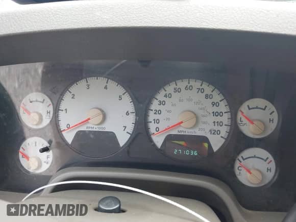 2007 Dodge 1500 SLT with VIN 1D7HA18257S209833, listed as a IAAI auction lot 42786164 with 271,036 mi miles and . Bid and sale history available at DreamBid. Image 7.