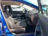2016 Chevrolet Cruze LT z VIN 1G1BE5SM3G7246106, wystawiony jako IAAI lot #42911193 z przebiegiem 57 987 mil mil oraz . Historia ofert i sprzedaży dostępna na DreamBid. Obrazek 5.