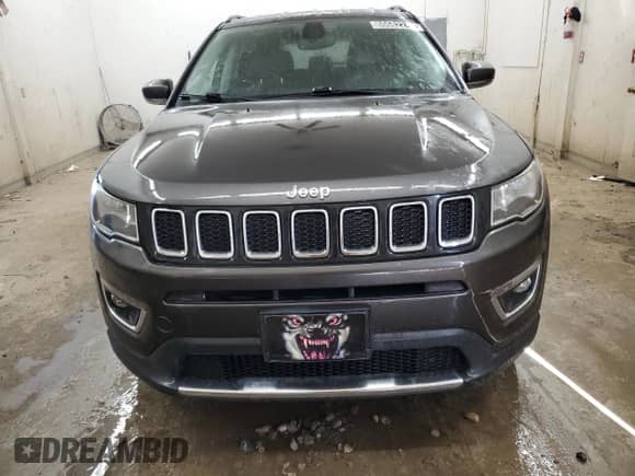 2019 Jeep Compass Limited z VIN 3C4NJCCBXKT802384, wystawiony jako Copart lot #86682245 z przebiegiem 108 149 mil mil oraz Czysty tytuł • Clean title. Historia ofert i sprzedaży dostępna na DreamBid. Obrazek 5.