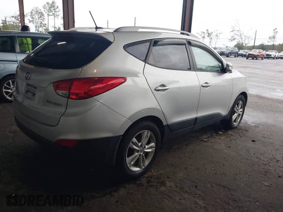 2013 Hyundai Tucson GLS с VIN KM8JU3AC0DU759177, выставлен на аукционе IAAI как лот 43545262 с пробегом 154 976 миль миль и . История ставок и продаж доступна на DreamBid. Изображение 4.