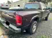 2005 Dodge 2500 SLT z VIN 3D7KS28C95G786967, wystawiony jako Copart lot #80415275 z przebiegiem 267 394 mil mil oraz Czysty tytuł • Clean title. Historia ofert i sprzedaży dostępna na DreamBid. Obrazek 4.