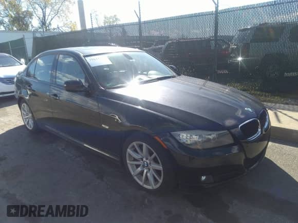 2011 BMW 3 Series 328i с VIN WBAPH7C59BA801656, выставлен на аукционе IAAI как лот 31632540 с пробегом Не указан миль и . История ставок и продаж доступна на DreamBid. Изображение 1.