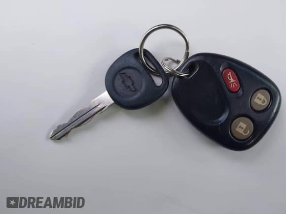 2006 Chevrolet Silverado 2500HD LT3 с VIN 1GCHK23D46F258809, выставлен на аукционе IAAI как лот 43330095 с пробегом 253 924 миль миль и . История ставок и продаж доступна на DreamBid. Изображение 11.